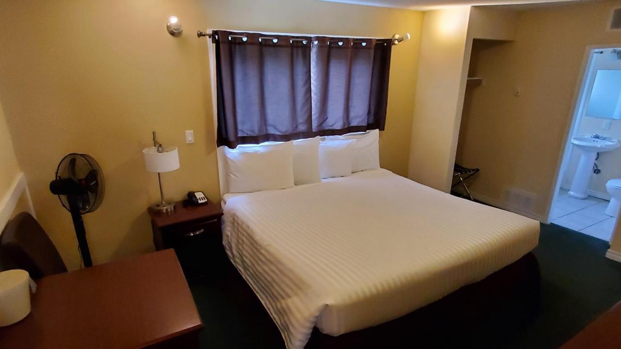 קורטנאי Comox Valley Inn & Suites מראה חיצוני תמונה