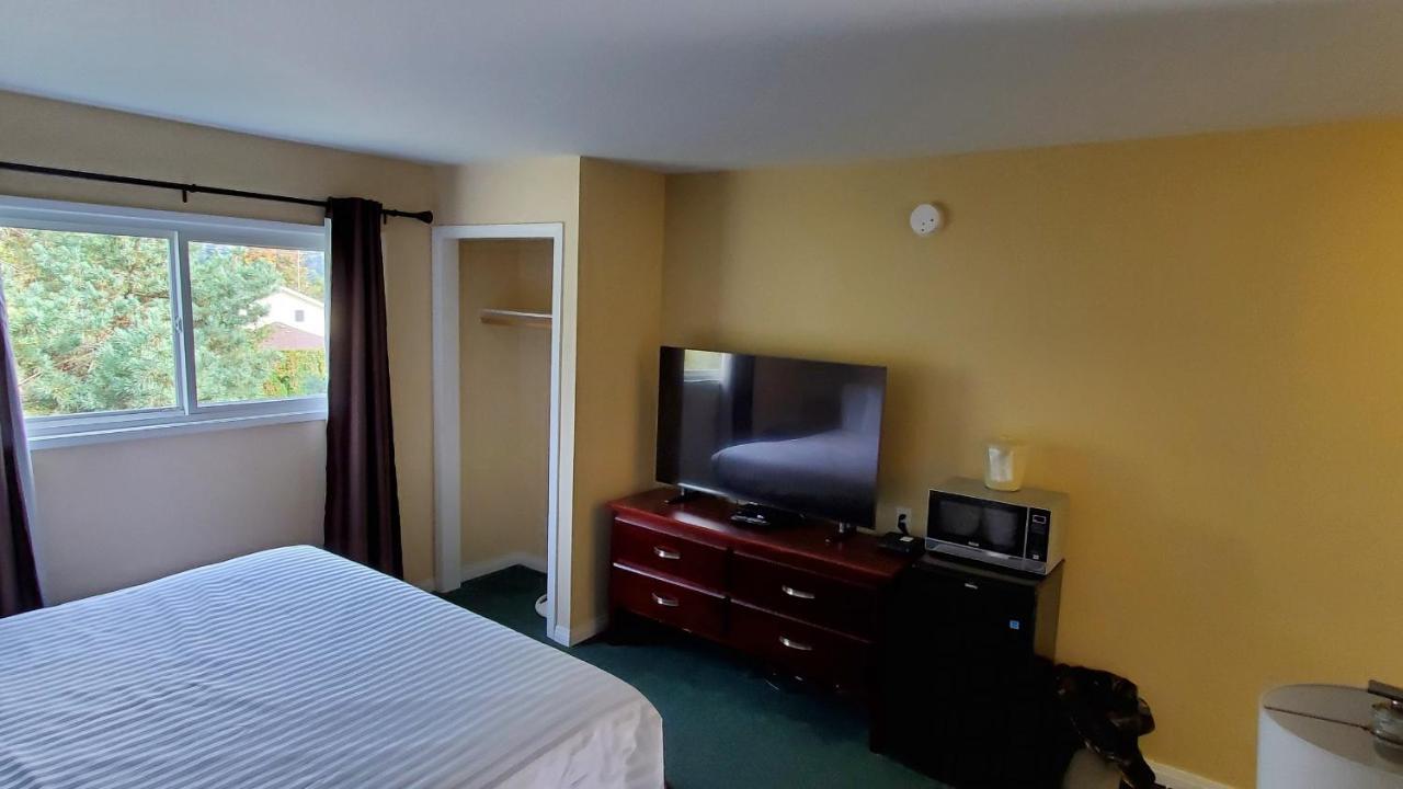 קורטנאי Comox Valley Inn & Suites מראה חיצוני תמונה