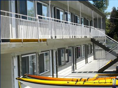 קורטנאי Comox Valley Inn & Suites מראה חיצוני תמונה